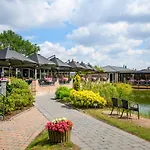 Maashof Hotel 4*