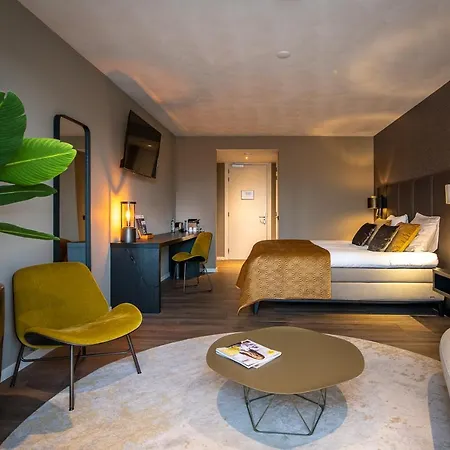 Hotel Maashof 4*