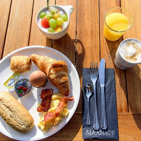Hotel Maashof 4*